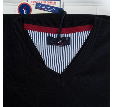 Sweter czarny metka