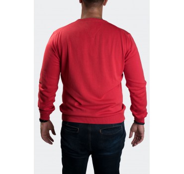 Sweter czerwony tył